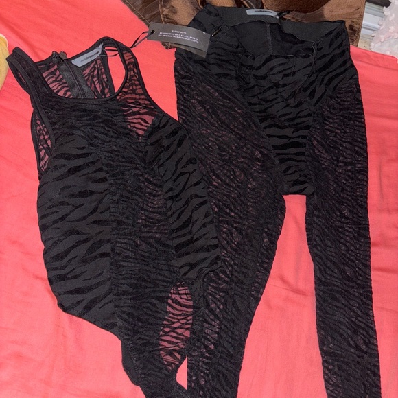 Maniere De Voir Zebra Mesh Print 2 peice Set - Picture 3 of 4